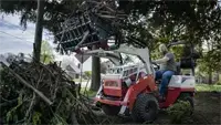 KM100 Rock Bucket w/ Grapple
